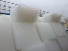 簡(jiǎn)要介紹了蜂窩斜管填料的清洗方法